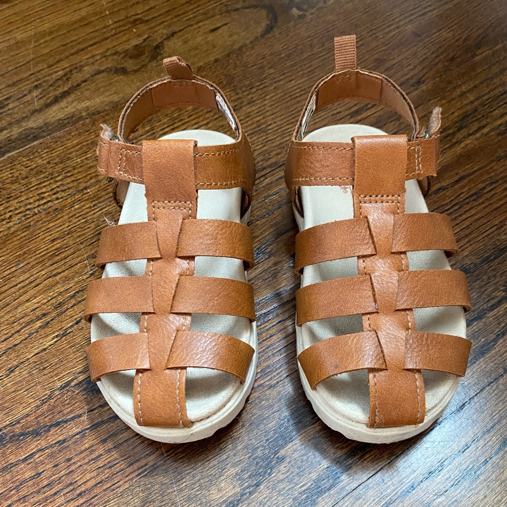 Oshkosh B’Gosh- gender neutral kids Fisherman Sandals vegan leather USED size 10